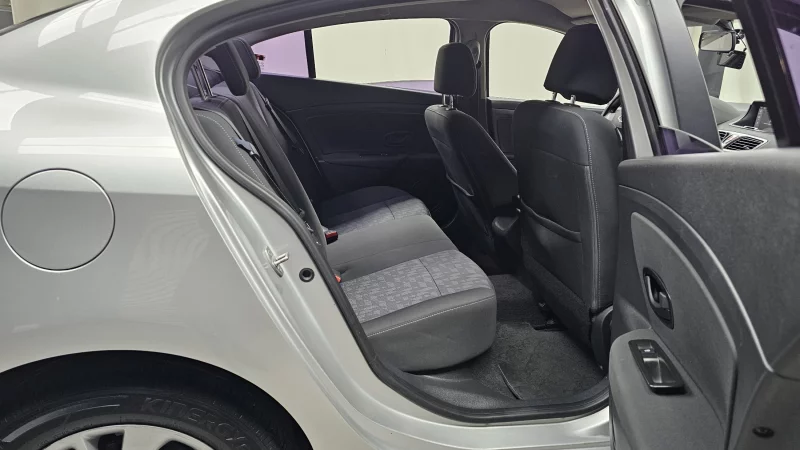 Renault SM3