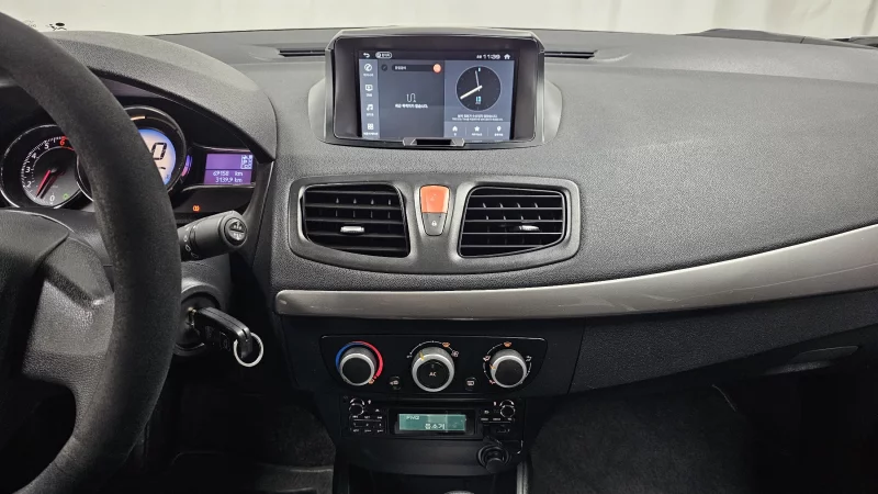 Renault SM3