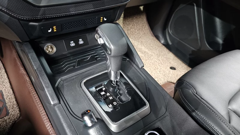 SsangYong Rexton Sports Khan