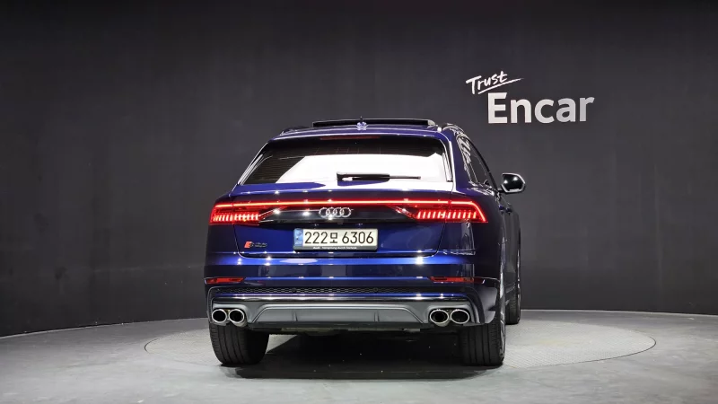 Audi Q8