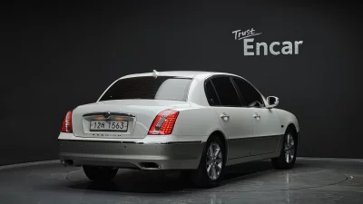 Kia OPIRUS