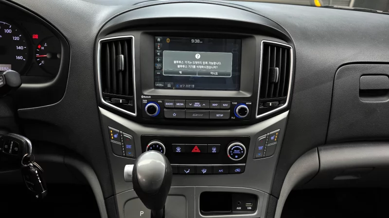 Hyundai Grand Starex