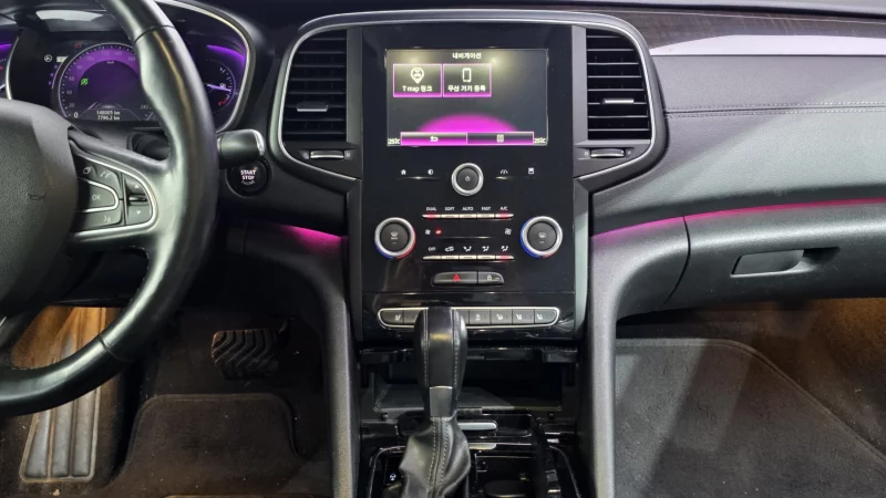 Renault SM6