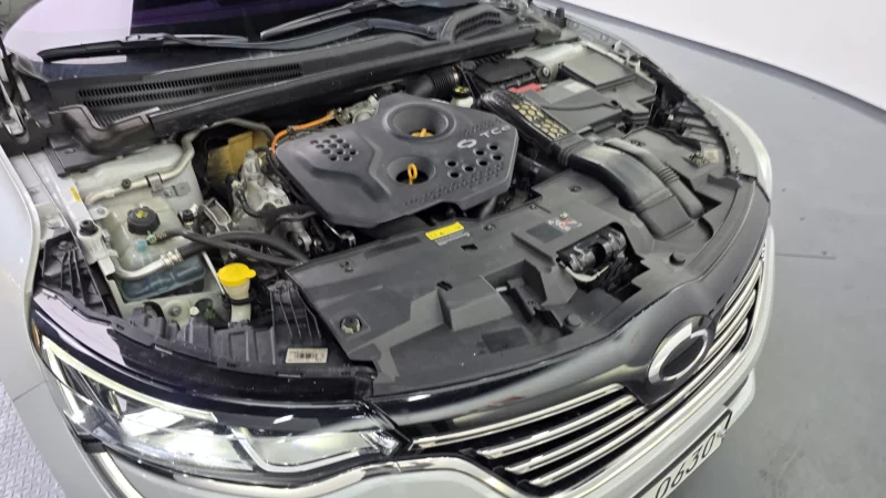 Renault SM6