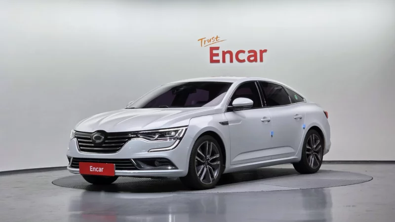Renault SM6