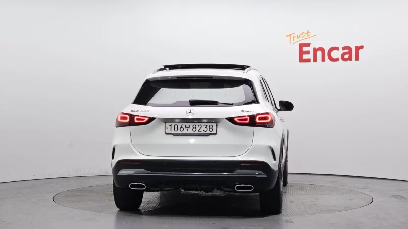 Mercedes-Benz GLA-Class