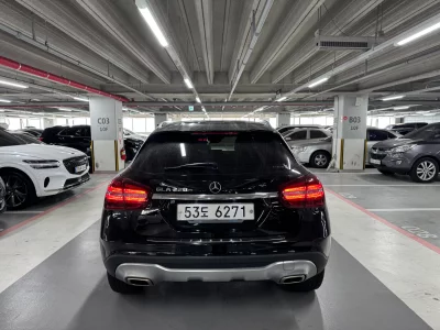 Mercedes-Benz GLA-Class