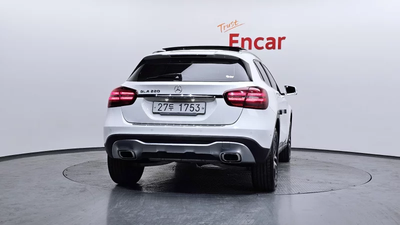 Mercedes-Benz GLA-Class