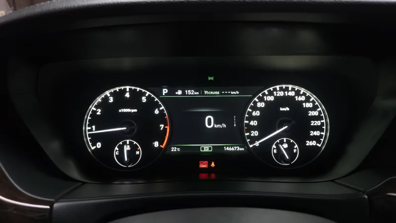 Genesis EQ900