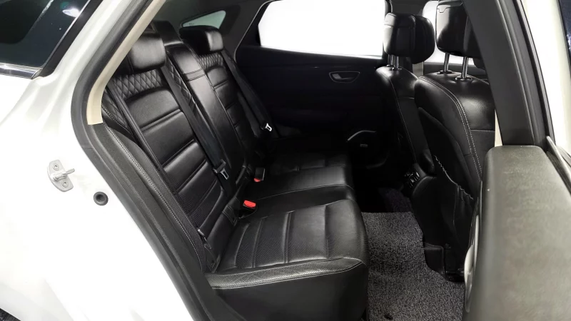 Renault SM6