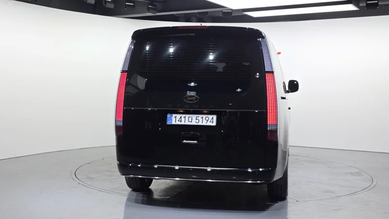 Hyundai Staria
