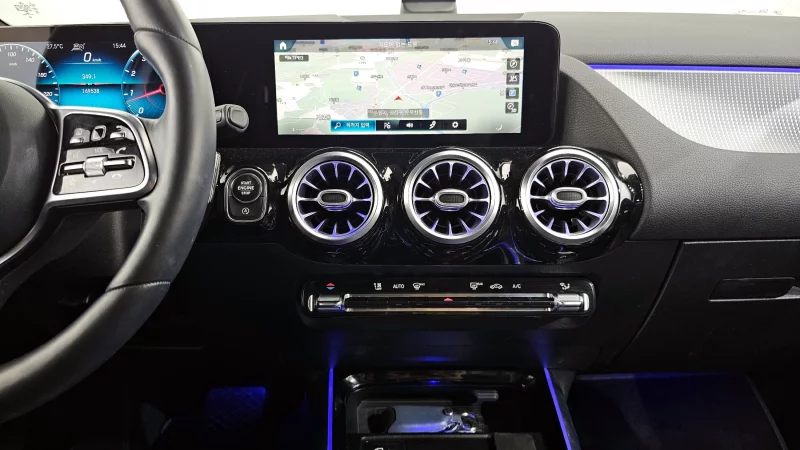 Mercedes-Benz GLA-Class