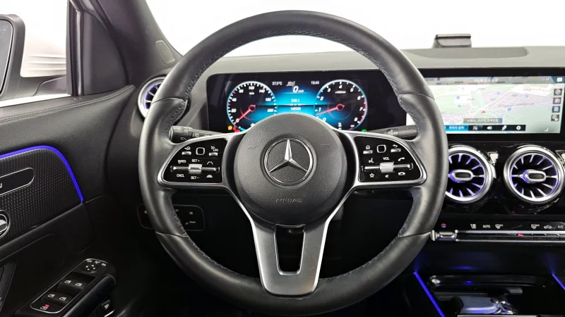 Mercedes-Benz GLA-Class