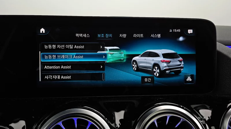 Mercedes-Benz GLA-Class