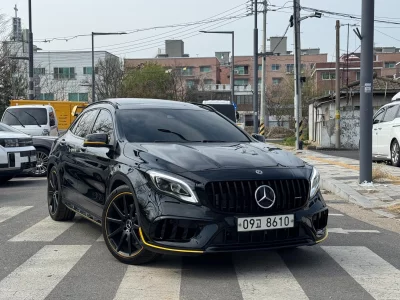 Mercedes-Benz GLA-Class