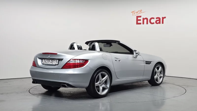 Mercedes-Benz SLK-Class