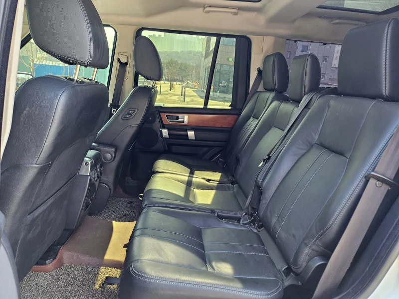 Land Rover DISCOVERY