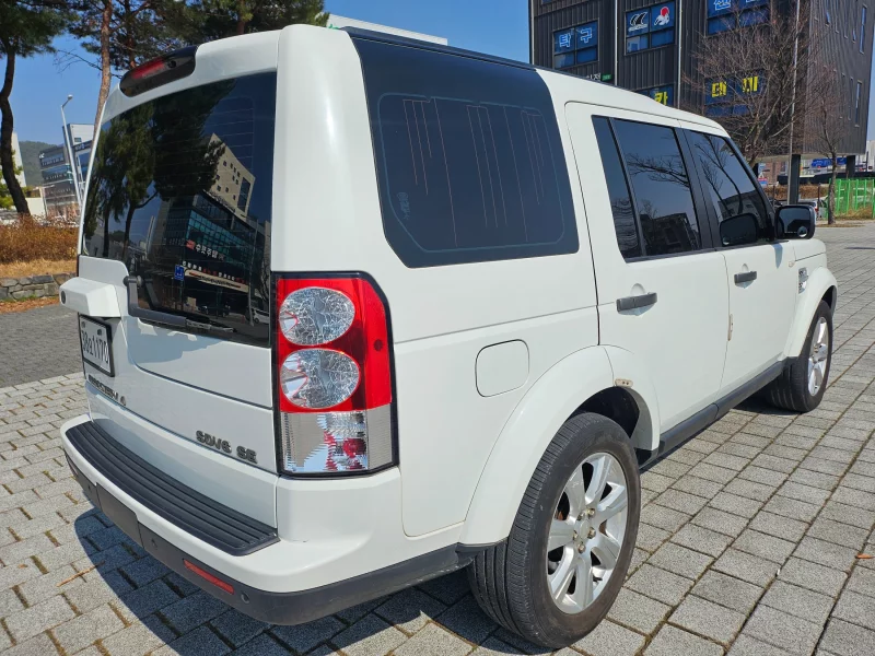 Land Rover DISCOVERY