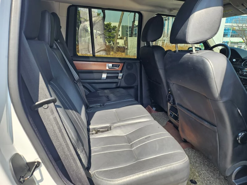 Land Rover DISCOVERY