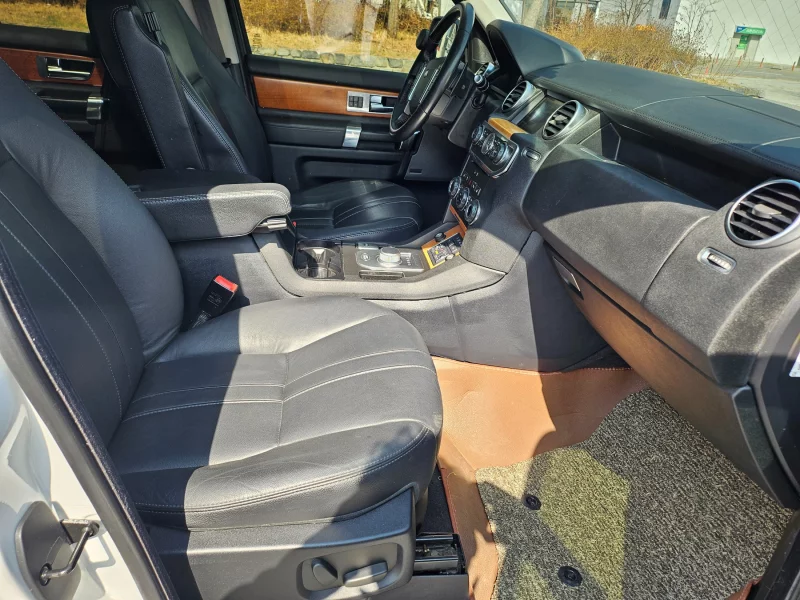 Land Rover DISCOVERY