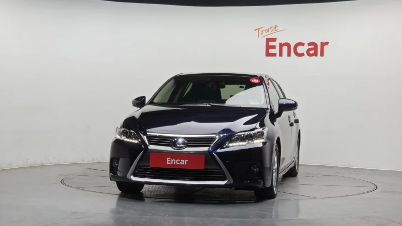 Lexus CT200h