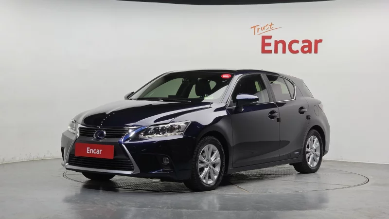 Lexus CT200h