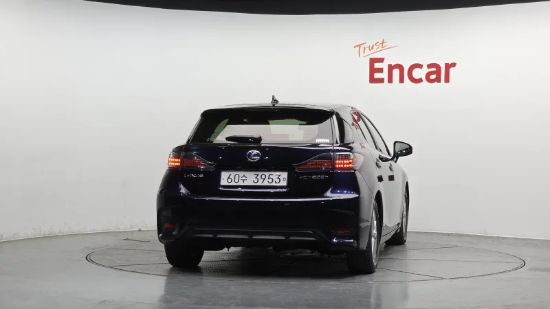 Lexus CT200h