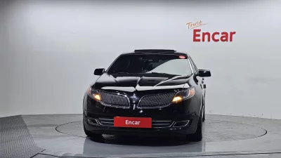 Lincoln MKS