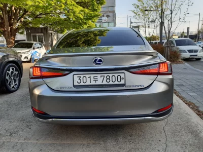 Lexus ES300h