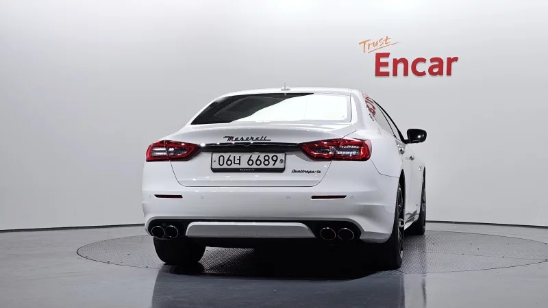 Maserati QUATTROPORTE