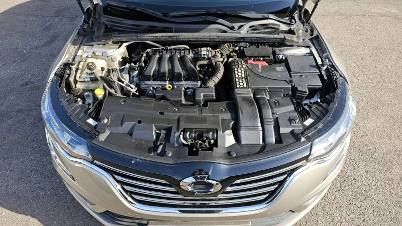 Renault SM6