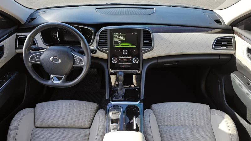 Renault SM6