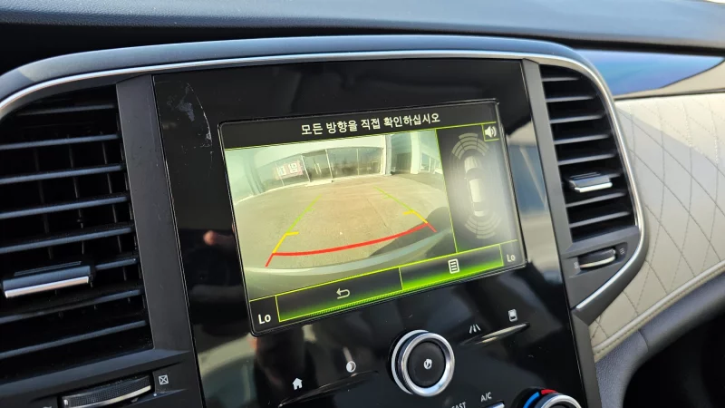 Renault SM6