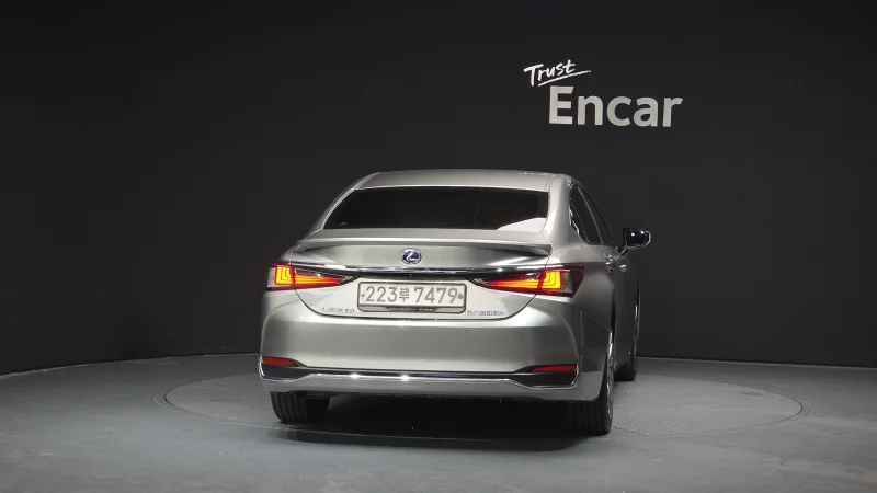Lexus ES300h