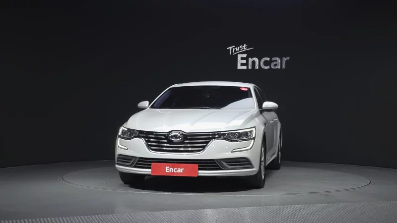 Renault SM6