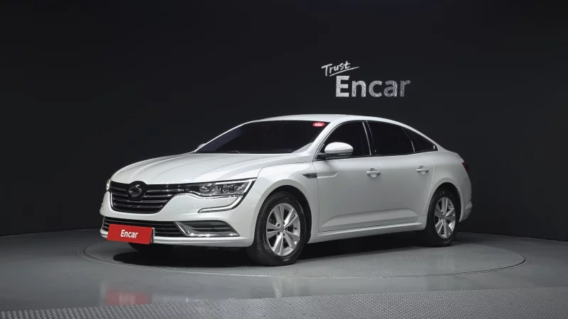 Renault SM6