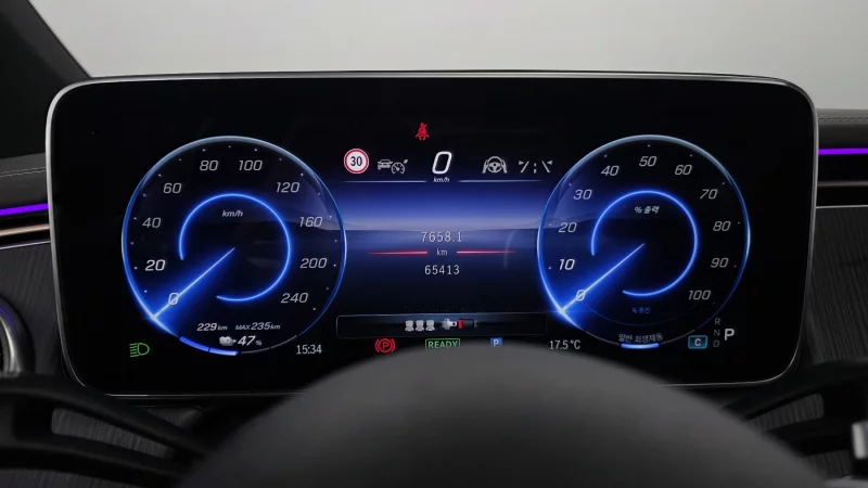 Mercedes-Benz EQS SUV