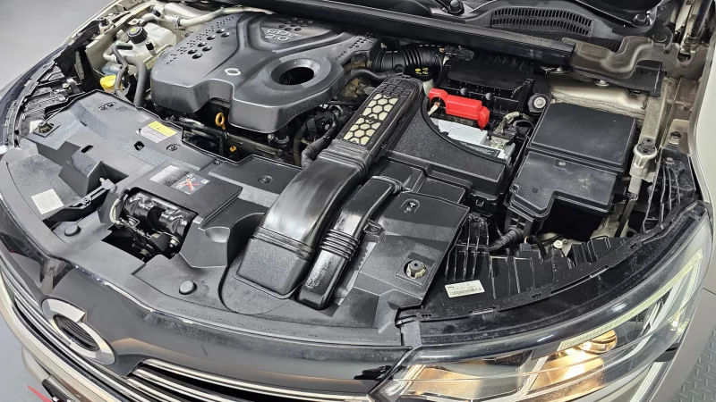 Renault SM6
