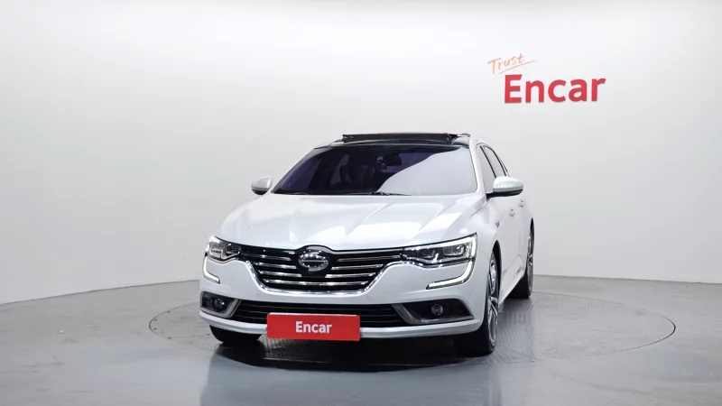 Renault SM6