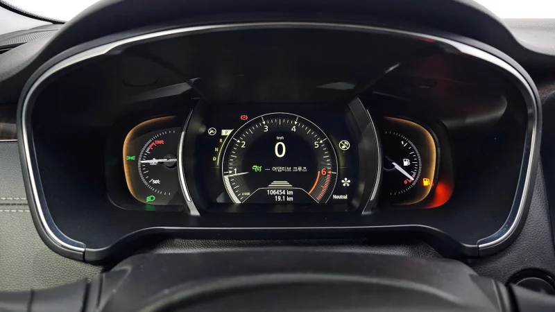 Renault SM6