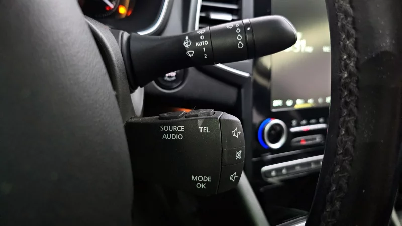 Renault SM6