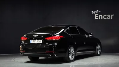 Hyundai Genesis