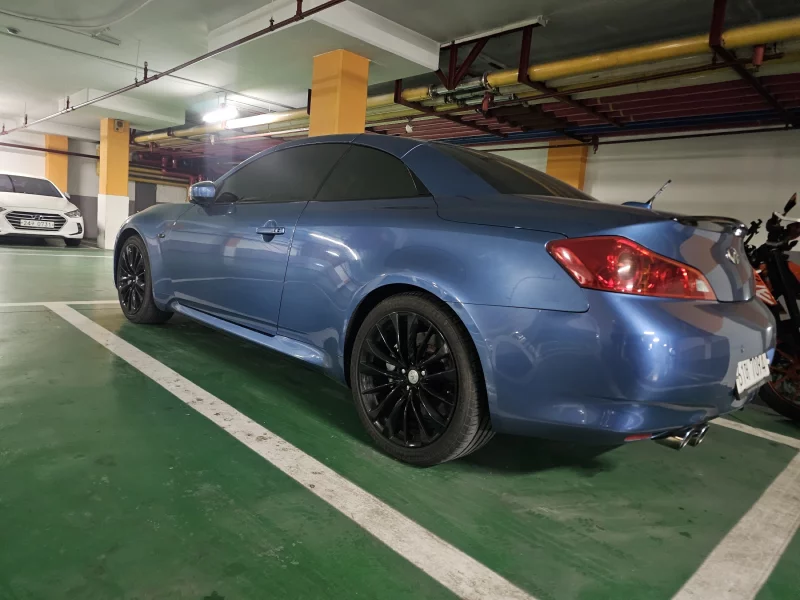 Infiniti G37