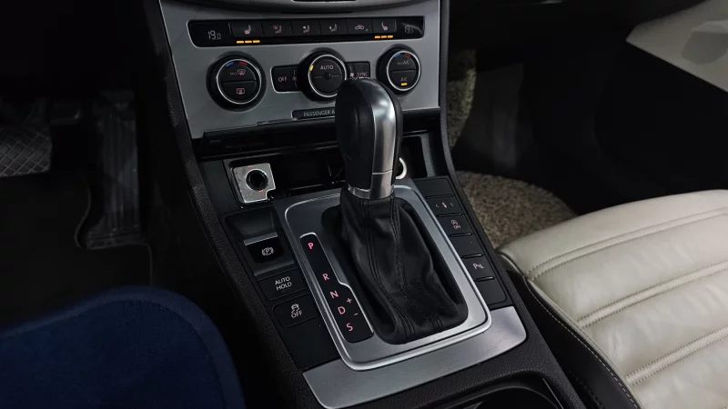 Volkswagen PASSAT CC