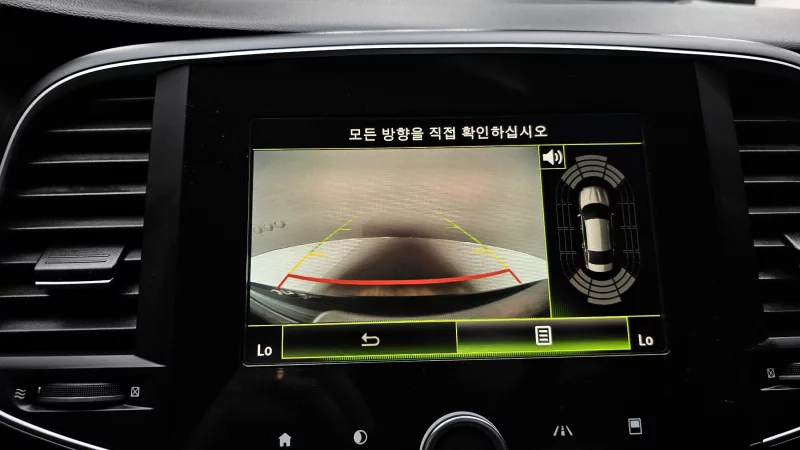 Renault SM6