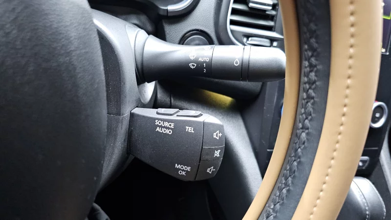 Renault SM6