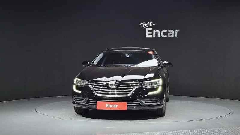 Renault SM6