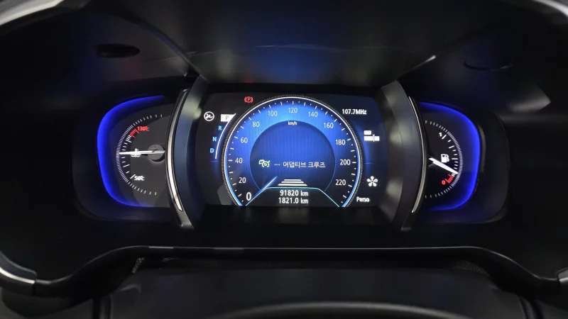 Renault SM6