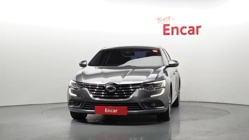 Renault SM6