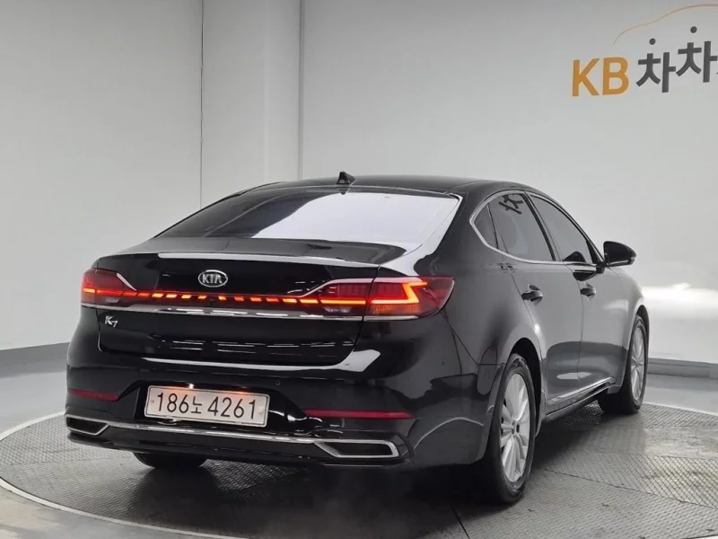 Kia K7
